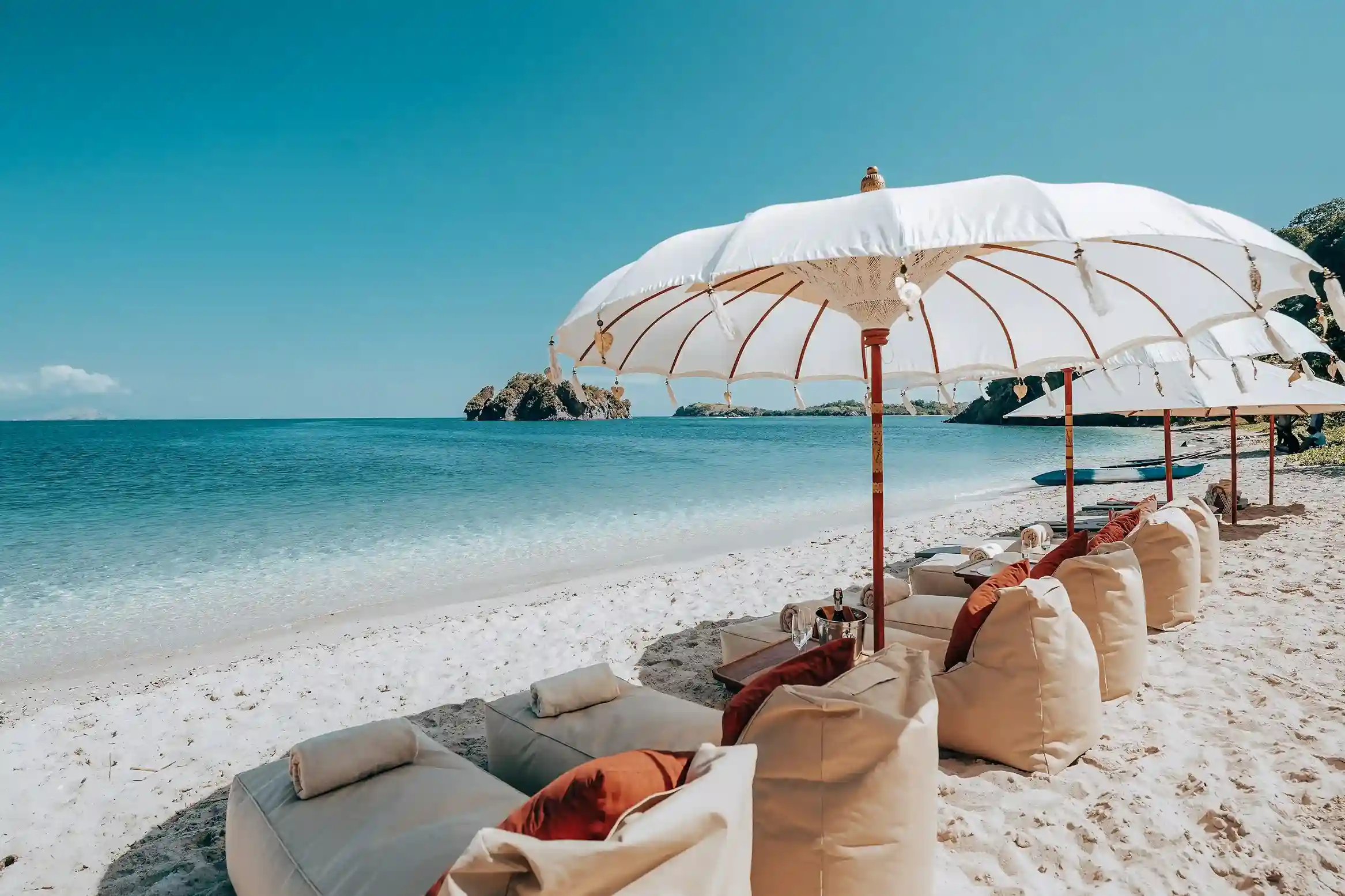 Beach Setup Activity | Komodo Tour | Labuan Bajo VIP